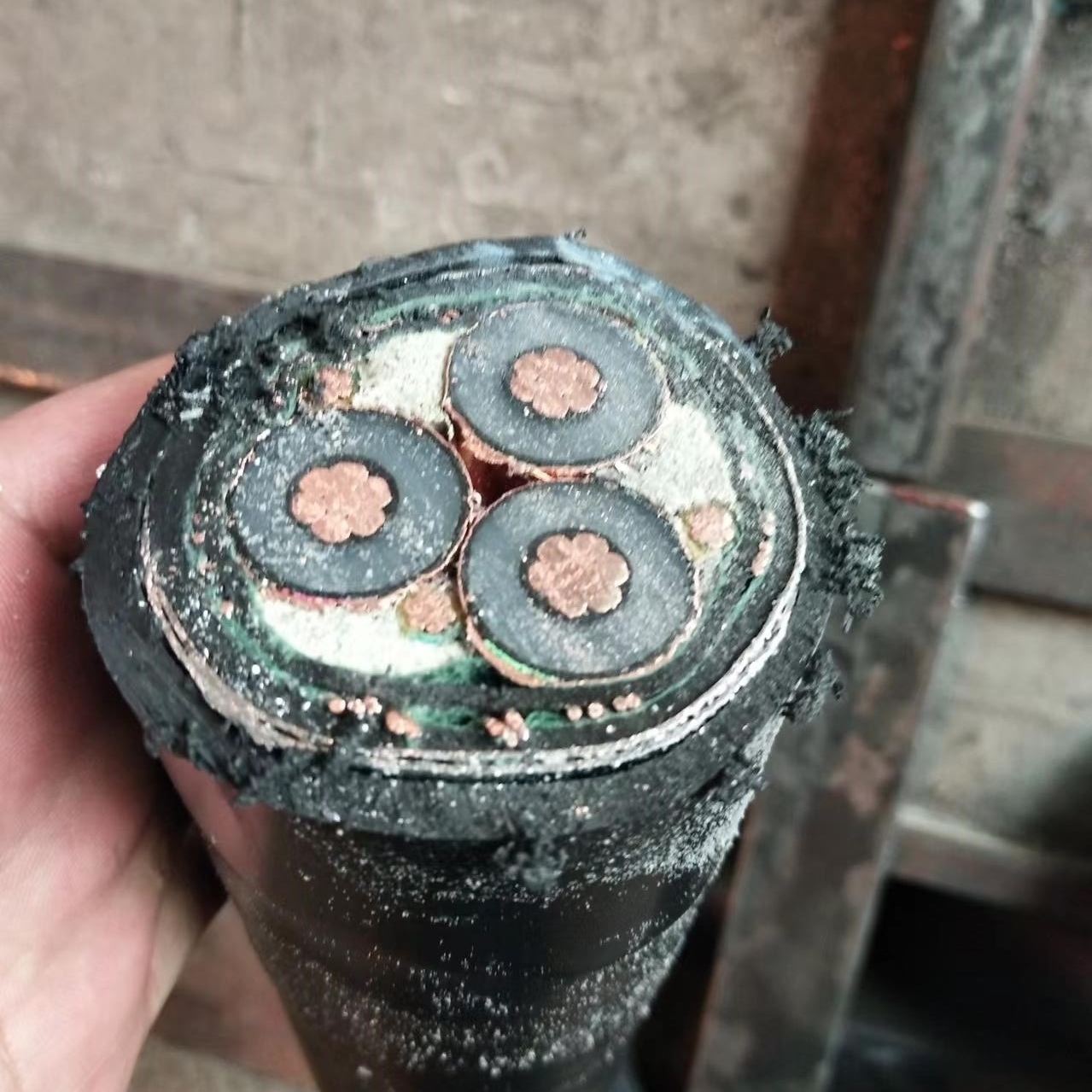 YJV22-3.6/6KV3*120高压电缆
