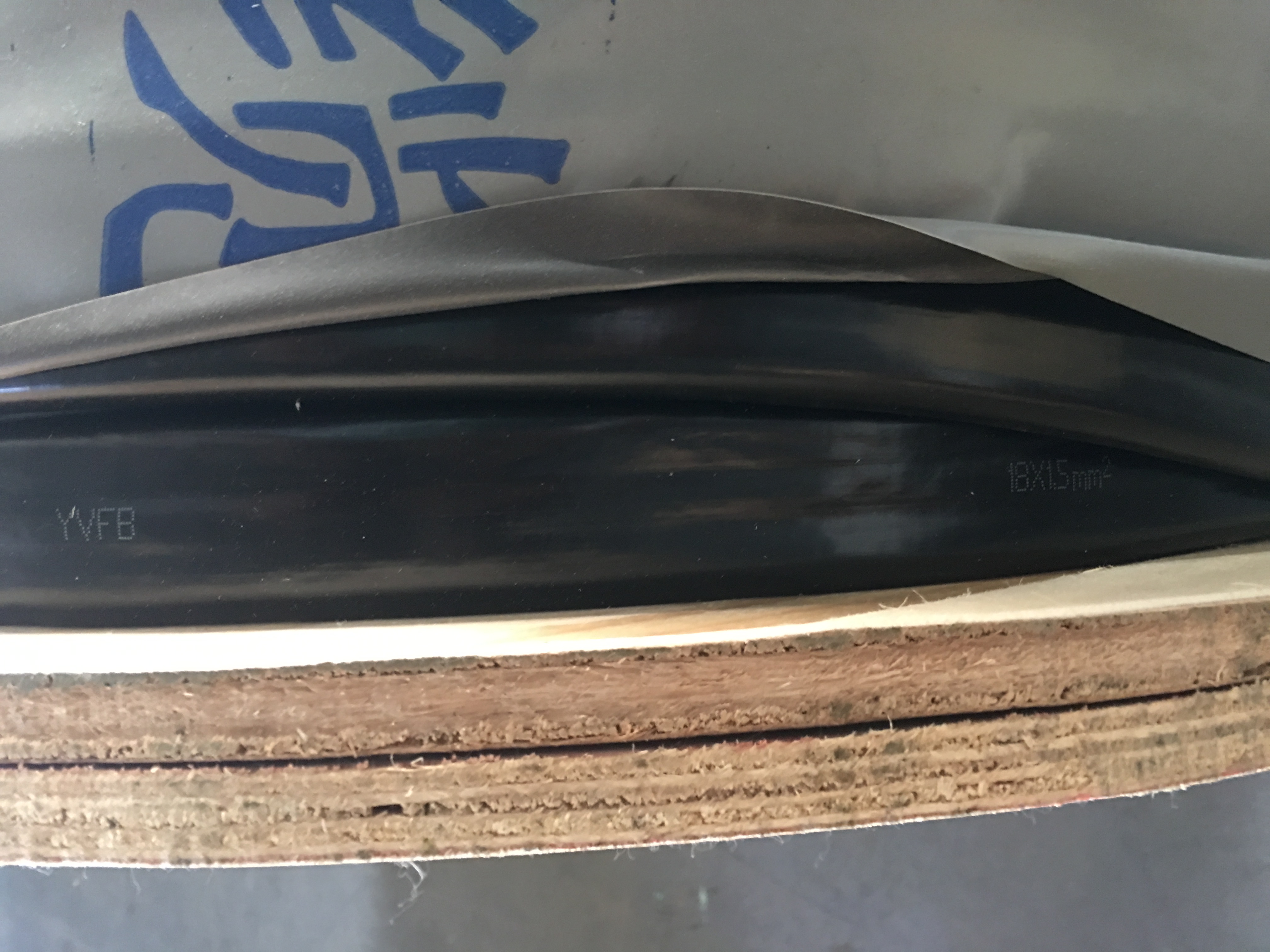YVFRBG 4*16双钢丝丁腈扁电缆 